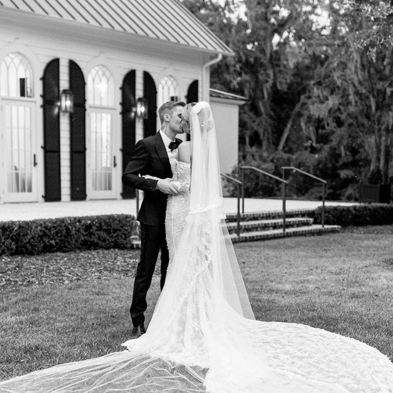 Experience the most glamorous and unforgettable celebrity weddings featured in Vogue magazine.