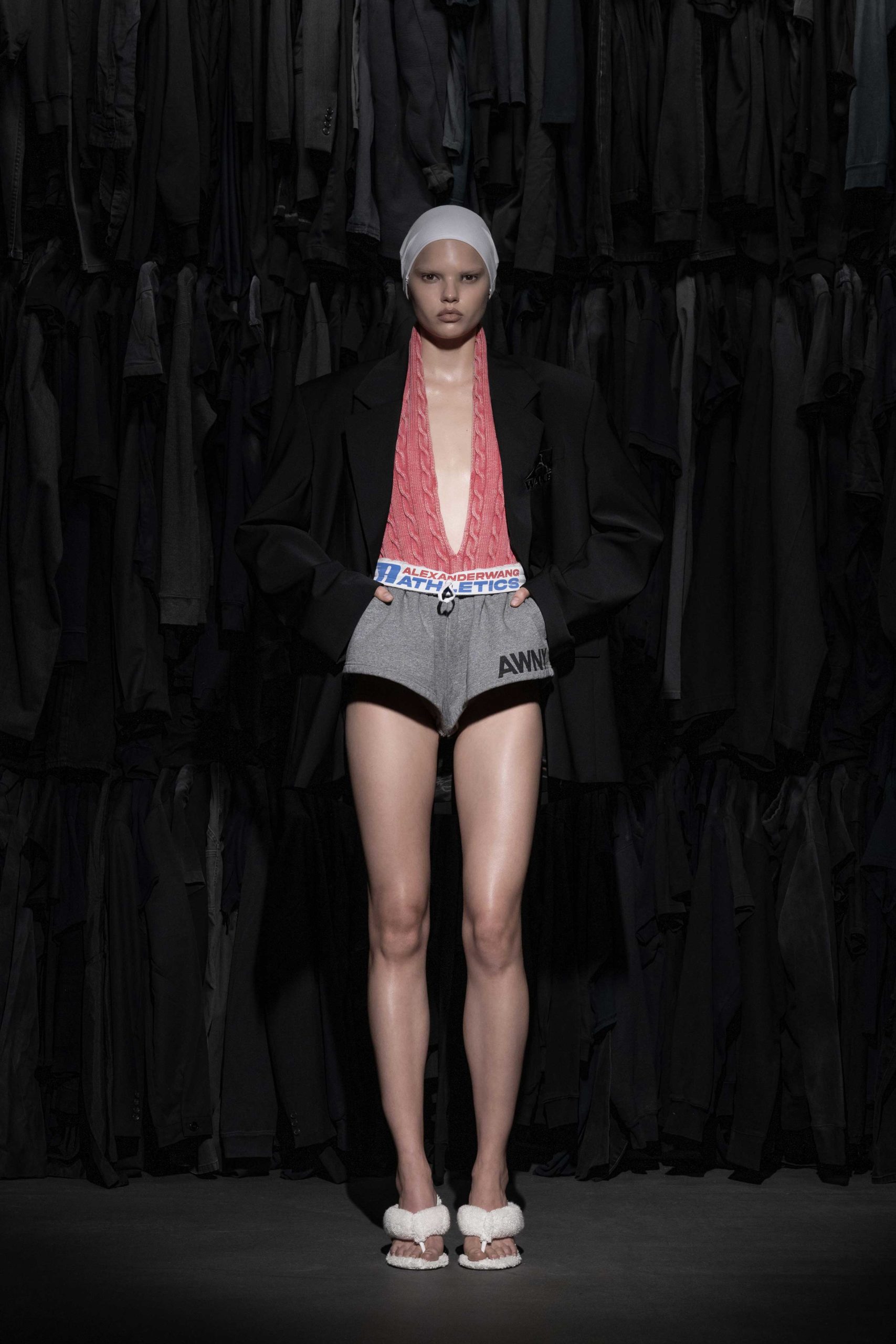 00001-alexander-wang-spring-2025-ready-to-wear-credit-brand-1