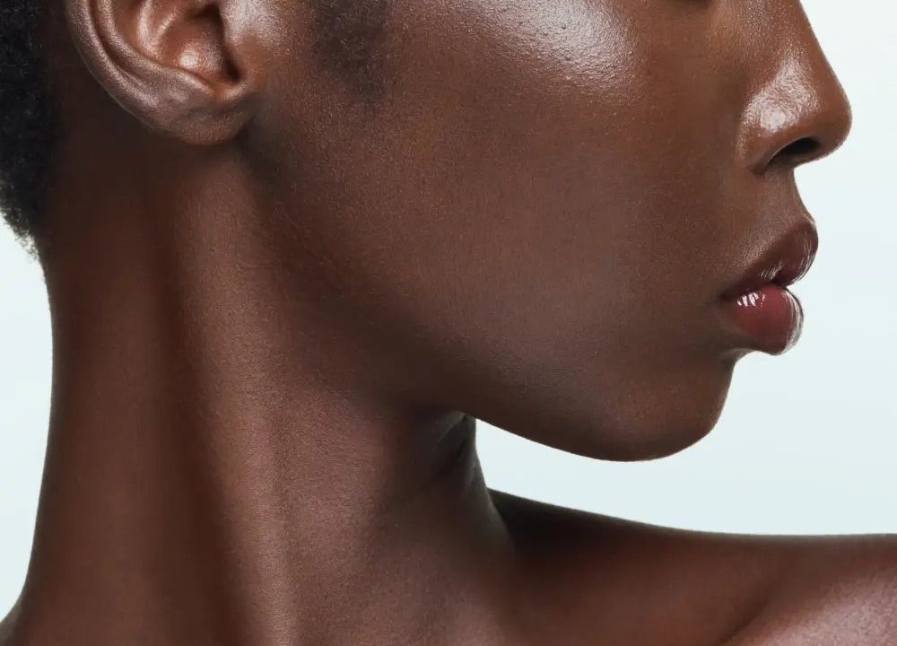 Discover the top 20 skin-firming creams of 2025 to achieve smooth and lifted skin.