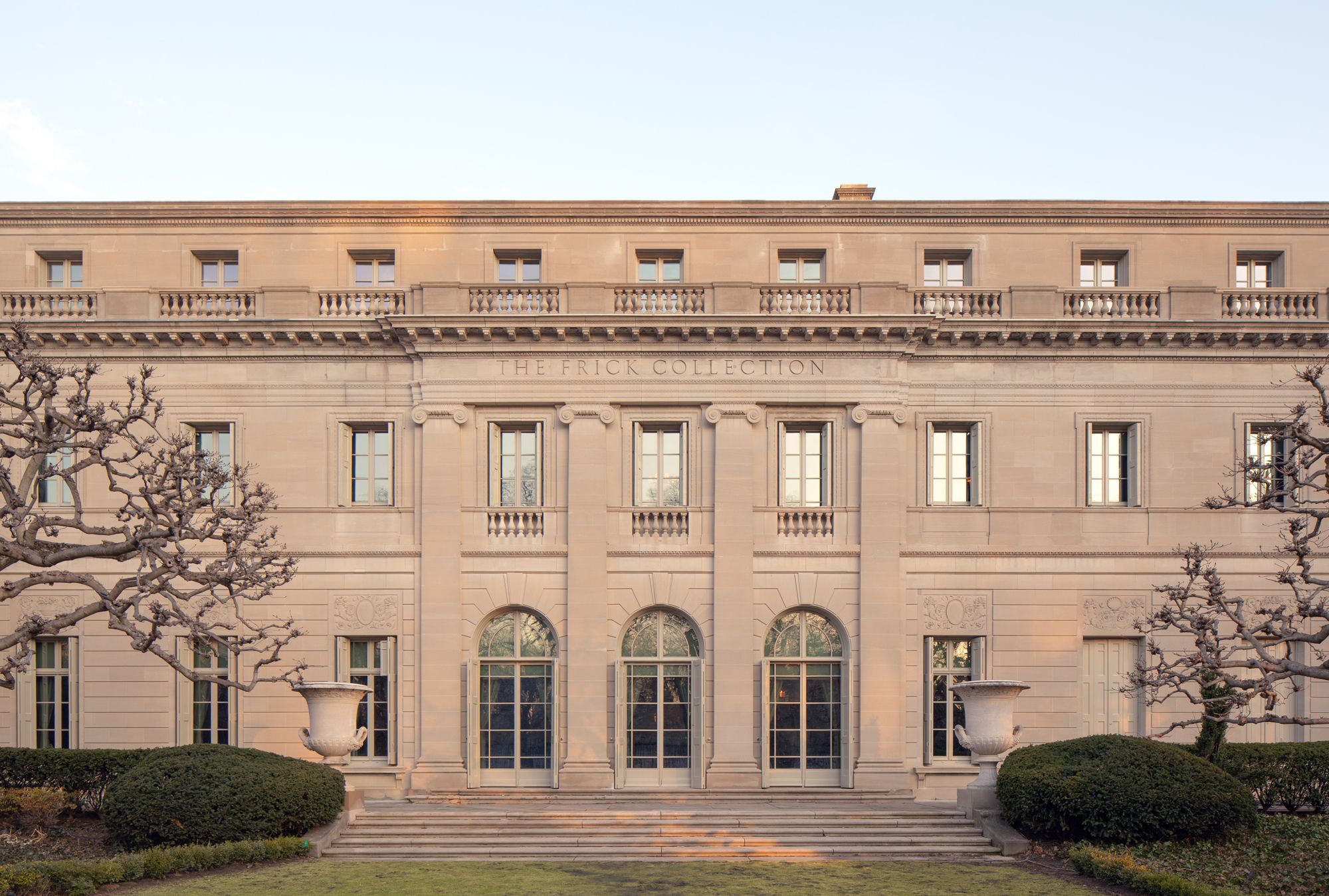 220-20Frick20Fifth20Ave20facade-1