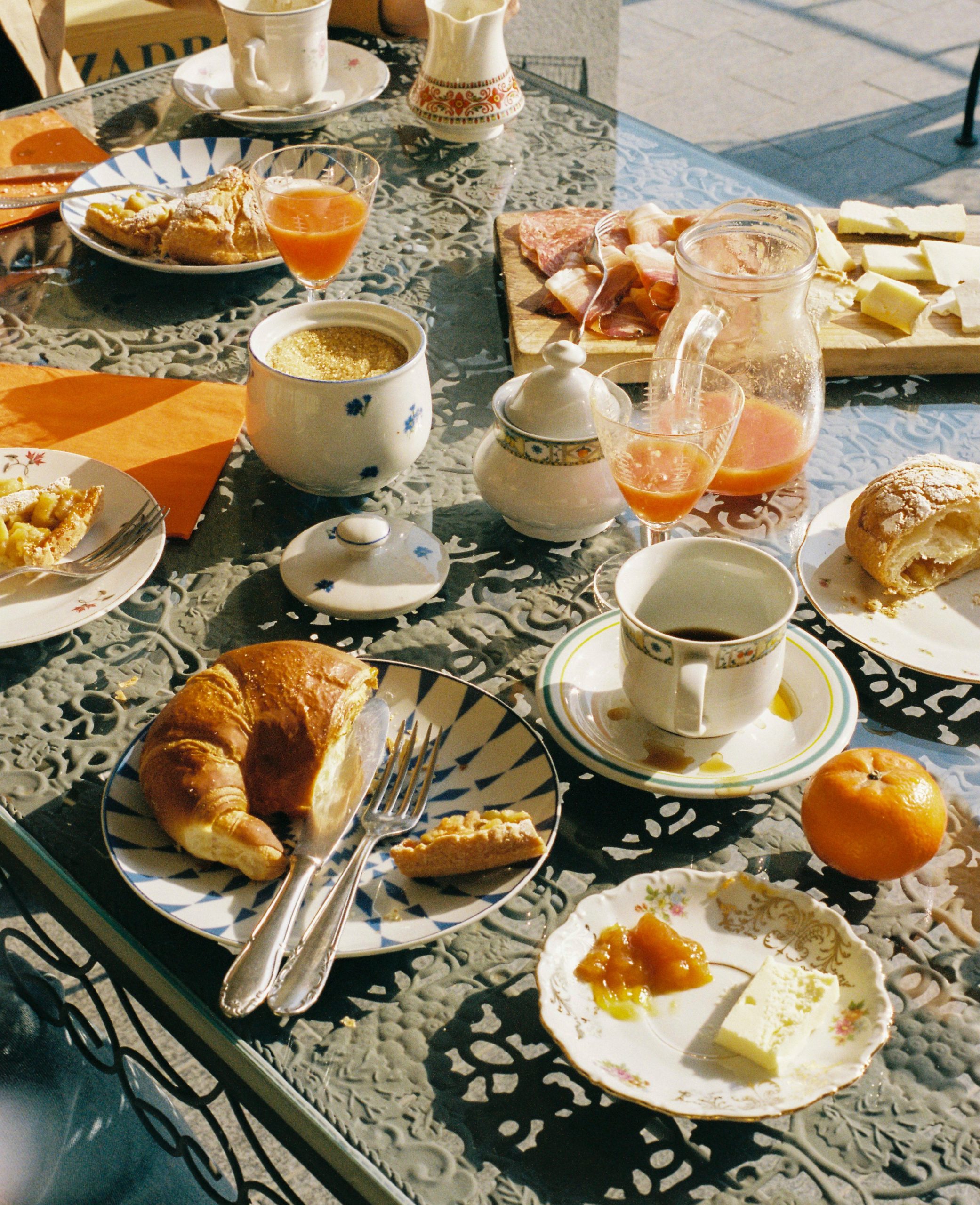 Breakfast_LakeComo_NicolasQuiniou