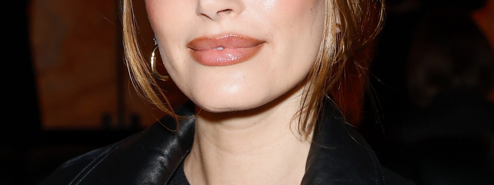 Lippenpflegestifte sind bei der Generation Z besonders beliebt.  
  

Both versions convey the meaning, with the first being a bit more natural in German.