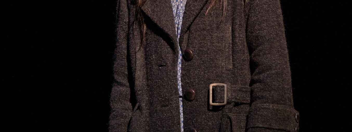 Lizzy McAlpine não é a sua típica estrela da Broadway.