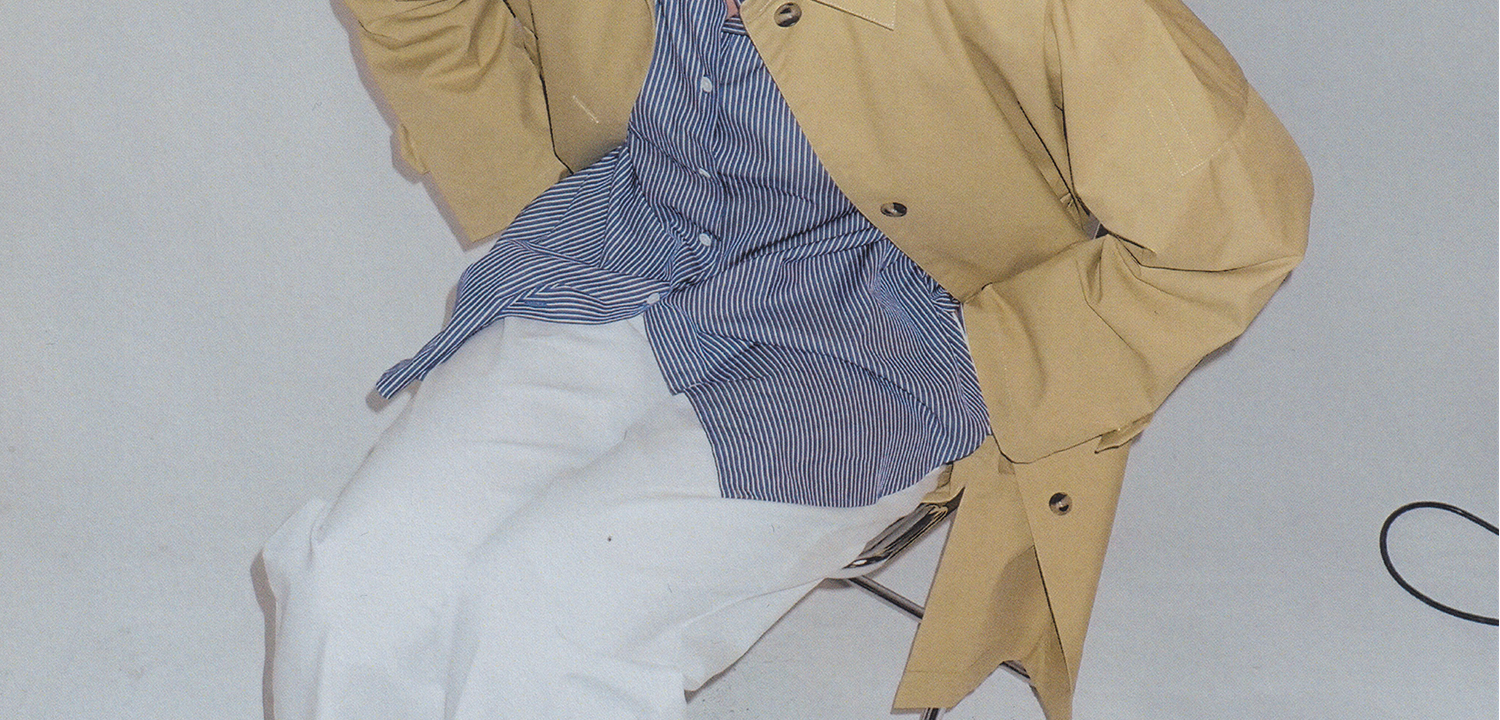 Ecco la traduzione in italiano del testo:

"11 capi must-have per un guardaroba primaverile stiloso ed economico"

Oppure, in una versione più fluida e naturale:

"11 pezzi indispensabili per un guardaroba primaverile alla moda e budget-friendly"

Per la seconda parte del testo:
"Ecco una versione rielaborata che mantiene il significato originale con un tono più naturale e raffinato:"

"11 capi per il guardaroba primaverile"

Entrambe le traduzioni mantengono il senso originale mentre adattano il messaggio alla lingua italiana in modo naturale. La prima opzione è più letterale, mentre la seconda rende il concetto in un italiano più colloquiale e attuale.