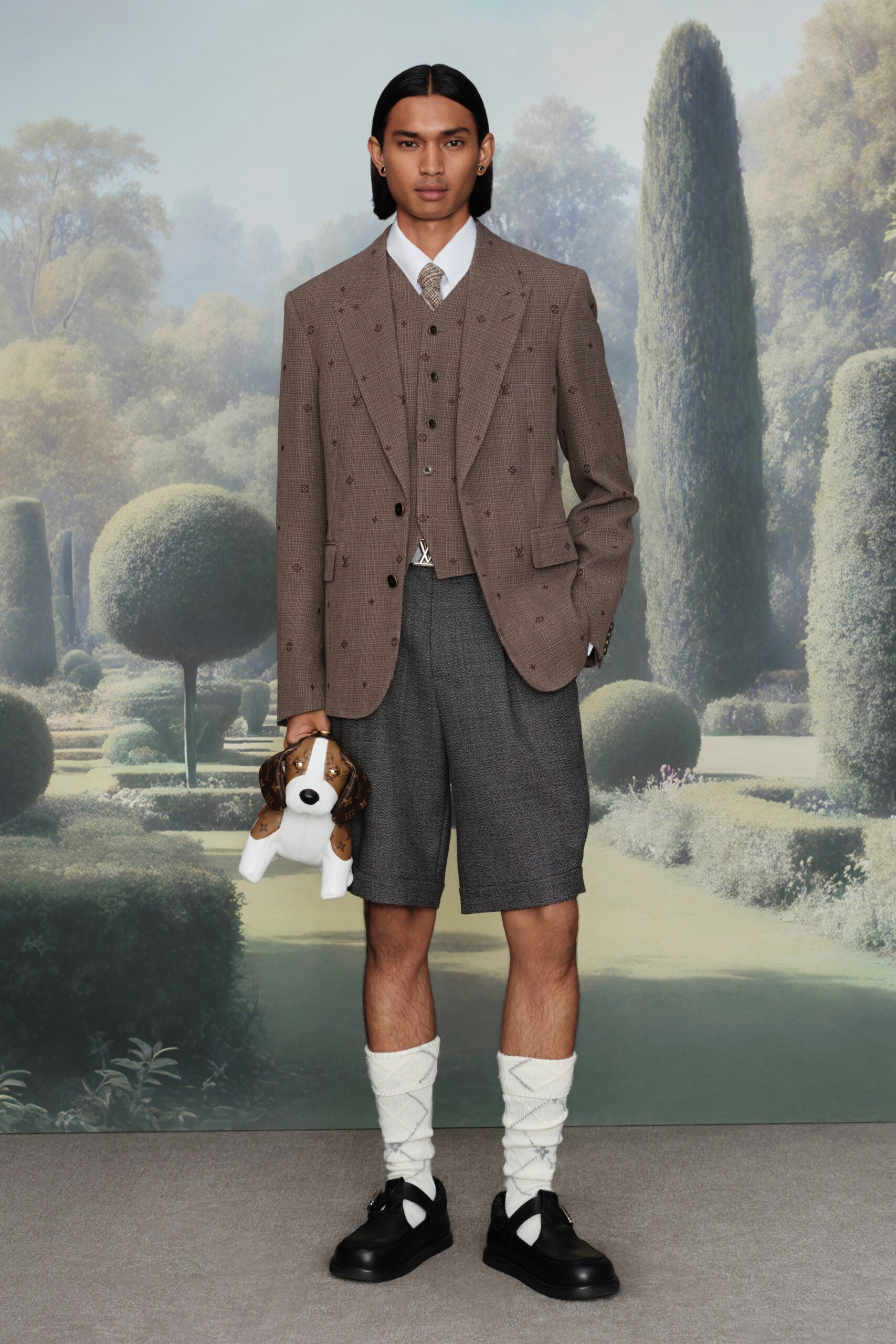 00001-louis-vuitton-resort-2026-menswear-credit-brand