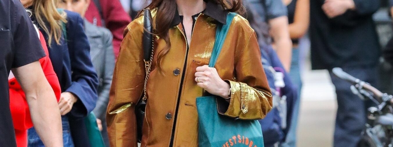 Anne Hathaway is channeling serious Andy Sachs vibes.