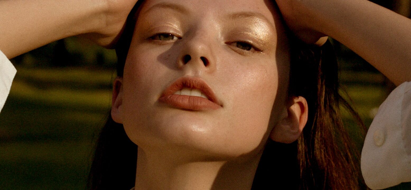 Here are the 7 best scalp sunscreens recommended by dermatologists.