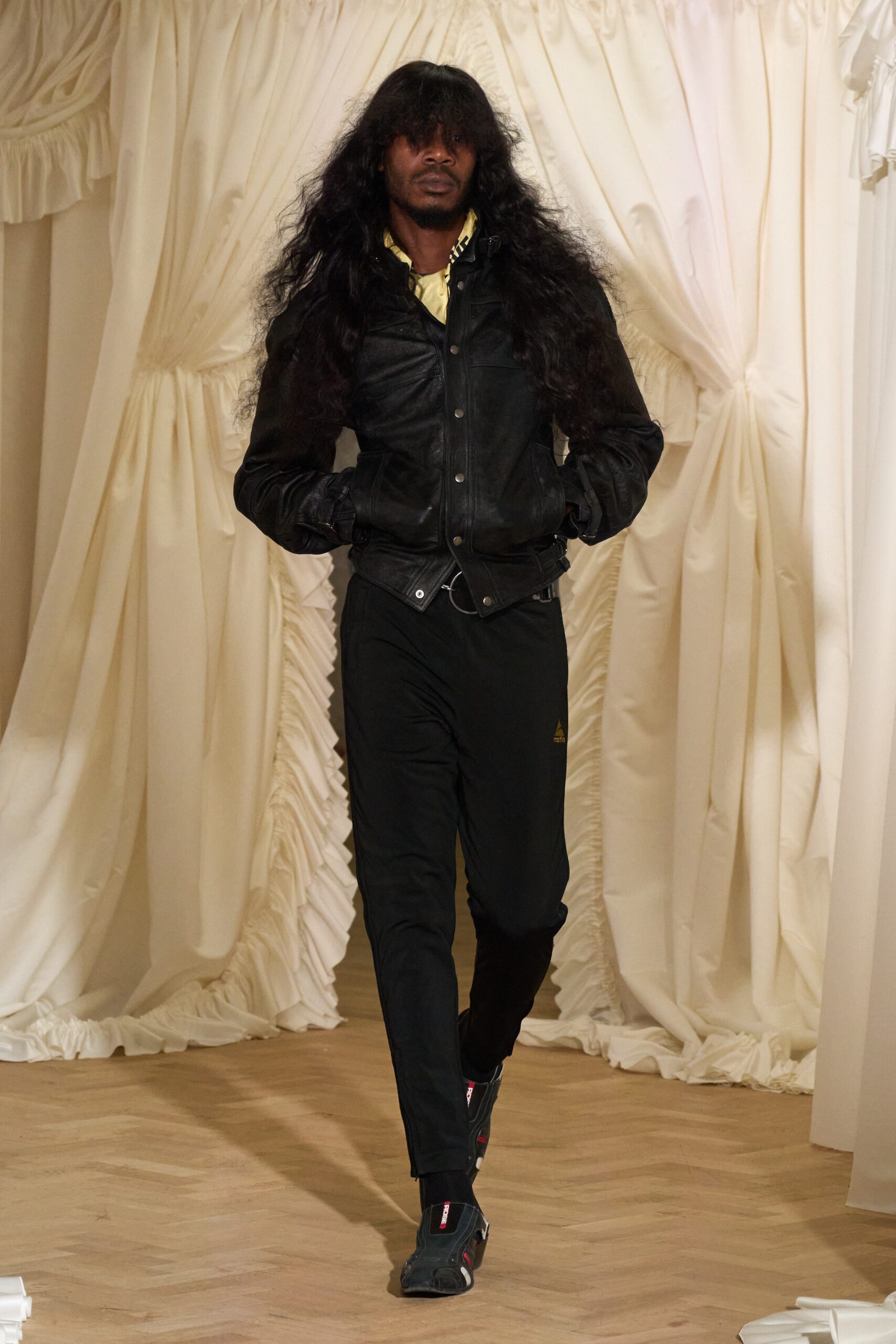 00001-martine-rose-spring-2026-menswear-credit-gorunway