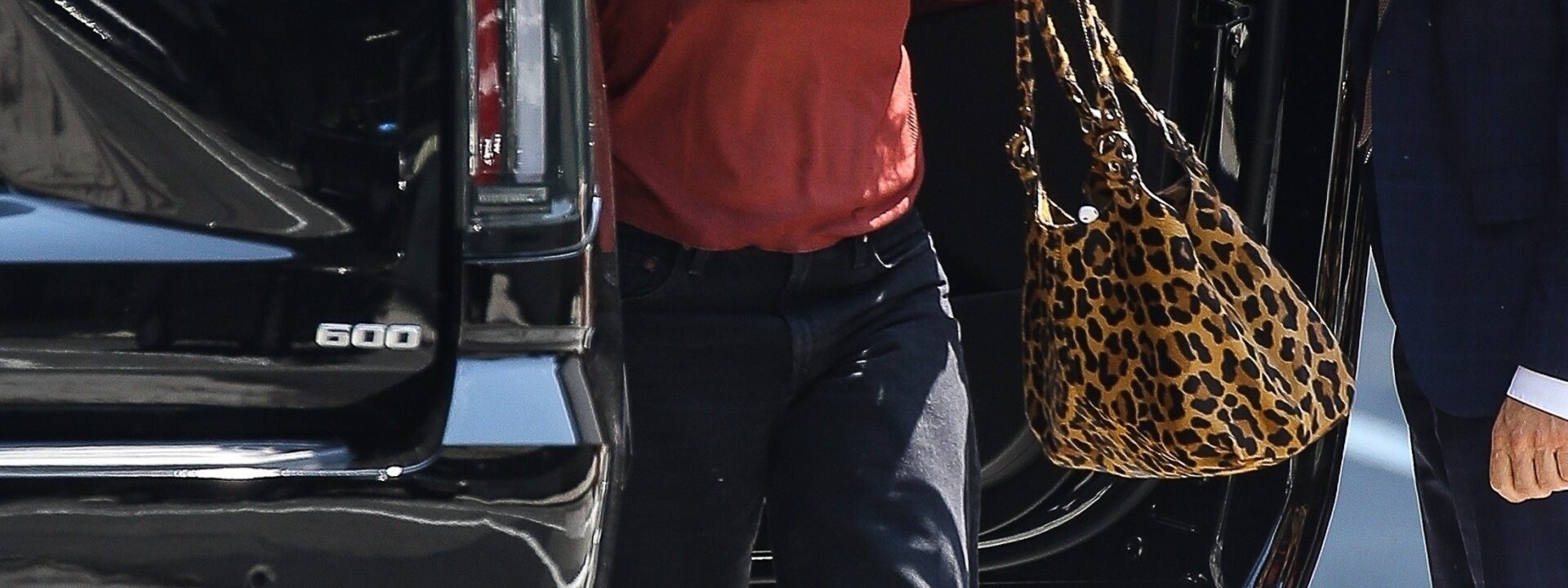 Jennifer Lawrence has a foolproof styling trick with her go-to bag.