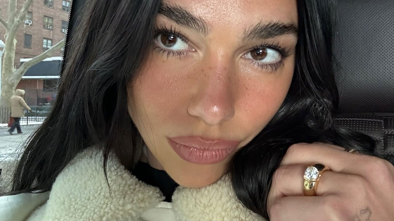Chunky engagement rings are all the rage in 2025—just ask Dua Lipa.