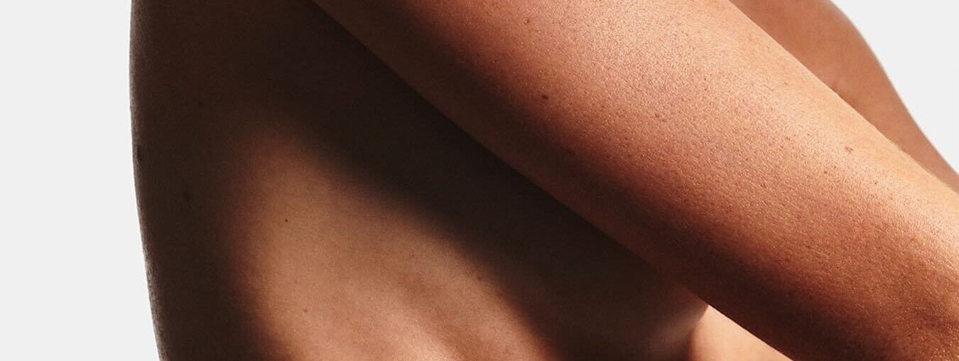 Here are 15 top-rated retinol body lotions to help firm and tighten your skin.