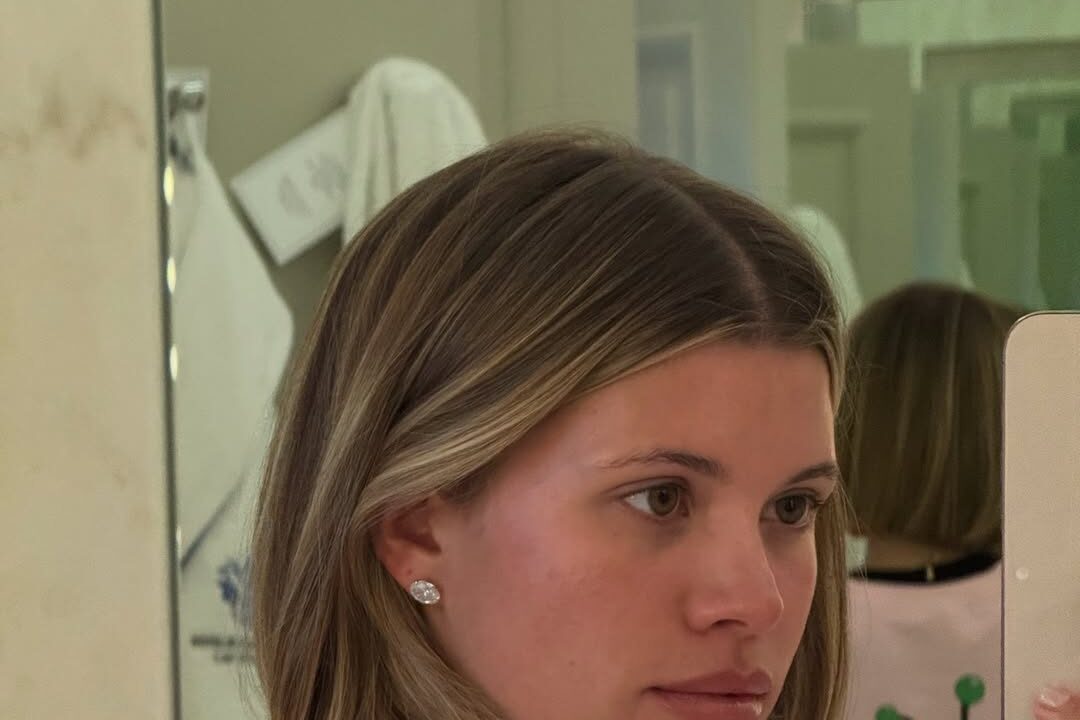 Hey Bob! The Story Behind Sofia Richie Grainge’s Perfect French Bob Haircut