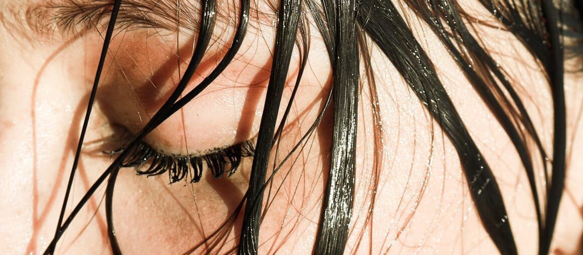 How I Cut Down From Washing My Hair Every Day to Just Twice a Week