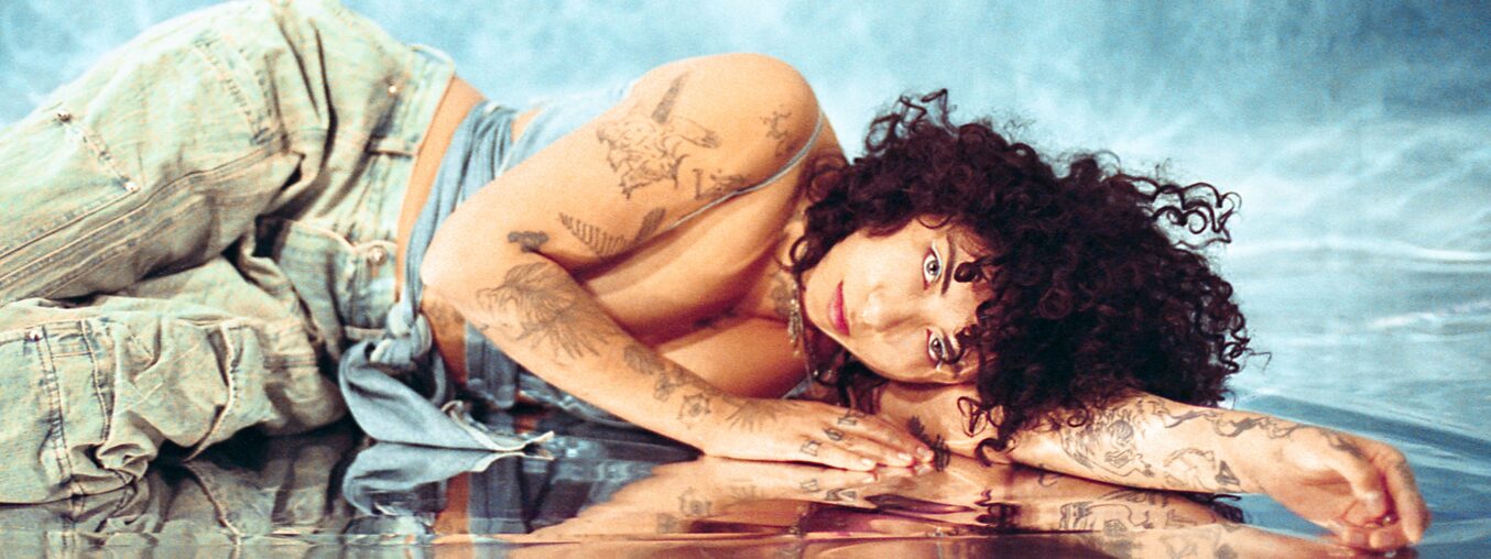 Indigo De Souza embraces clarity with a fresh pop sound and a new California lifestyle.  

(Note: I kept the meaning intact while making the language more natural and fluid. The revised version is concise