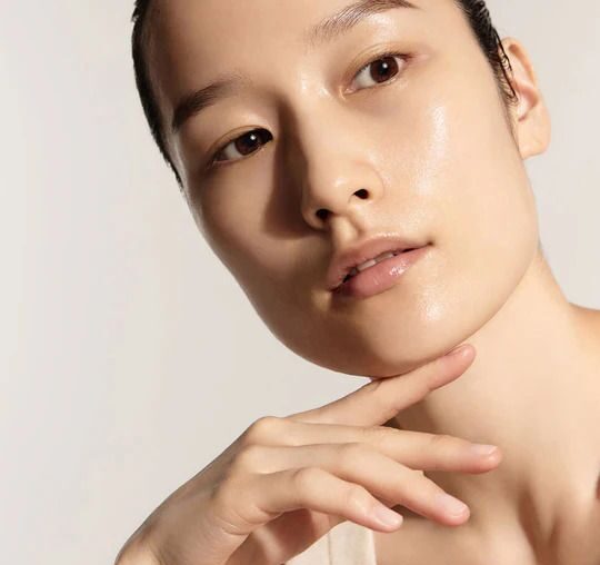Top 20 Korean Moisturizers for Amazing Results  

Here are the best Korean moisturizers to give your skin the hydration and glow it deserves. These picks combine innovative formulas with proven results for healthy,