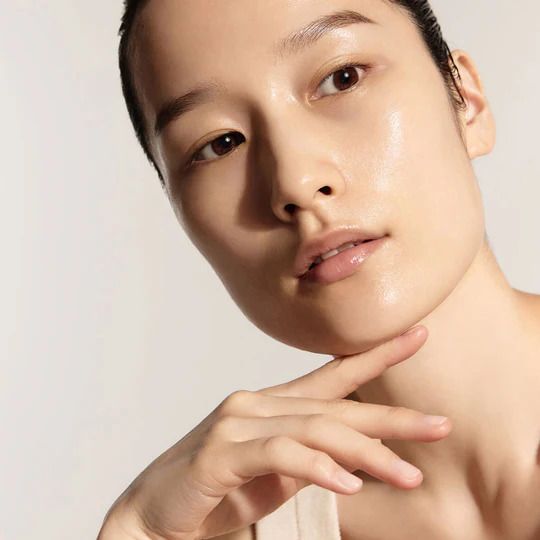 Top 20 Korean Moisturizers for Amazing Results  

Here are the best Korean moisturizers to give your skin the hydration and glow it deserves. These picks combine innovative formulas with proven results for healthy,
