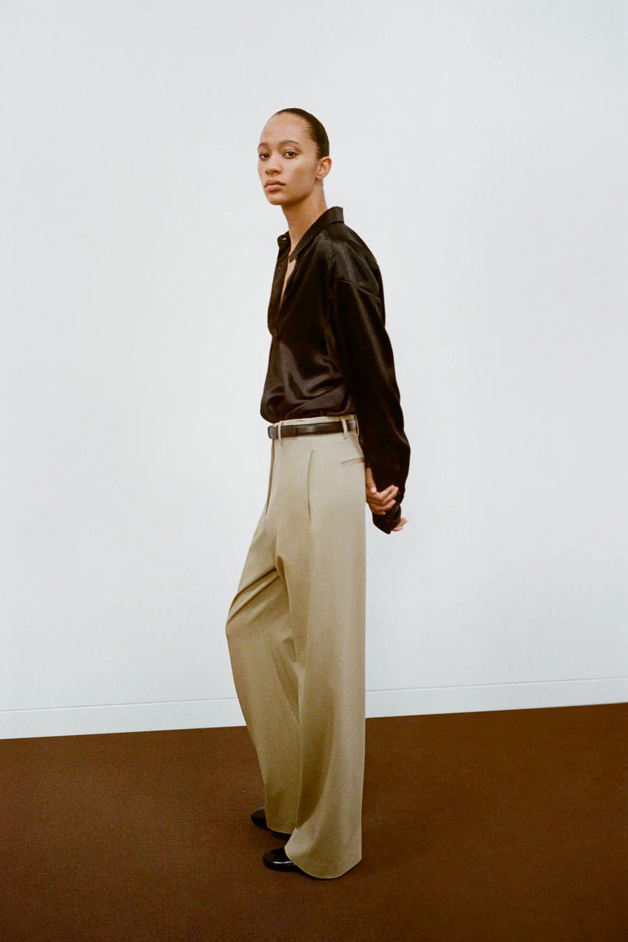 THE-ROW-Fall25-Vogue-Runway-28_900x