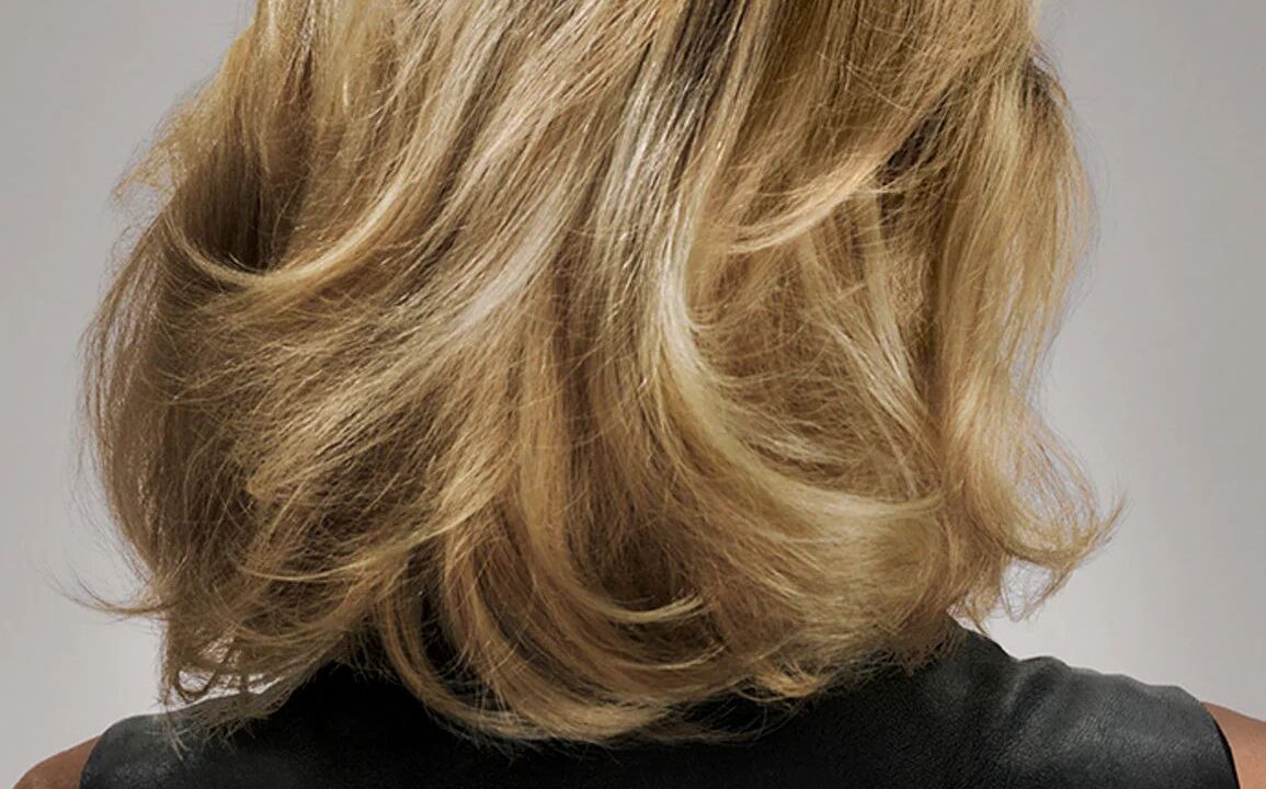 Top 15 Shampoos for Taming Frizz, Recommended by Hair Stylists and Vogue Editors