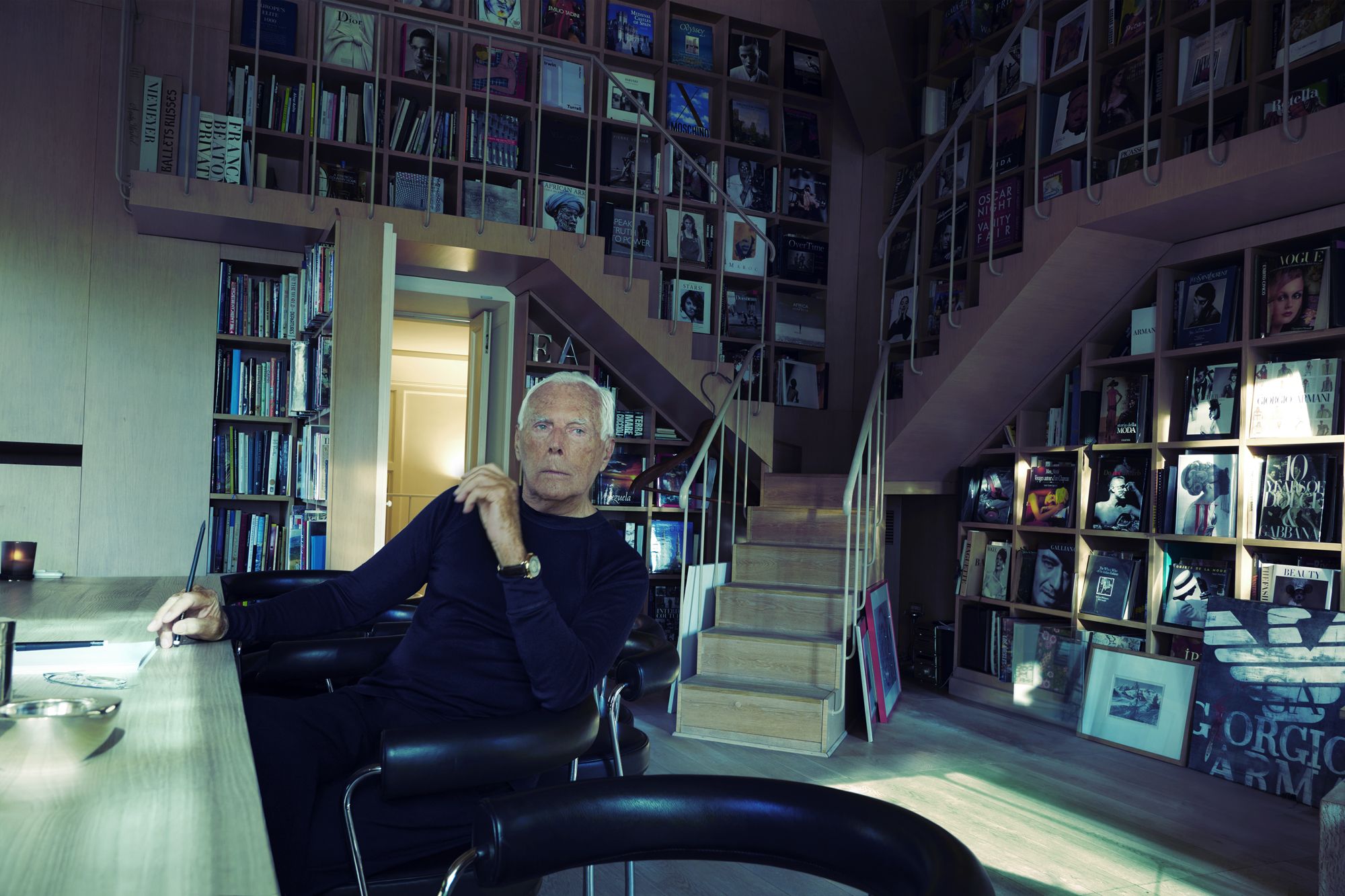 202105-annie-leibovitz-vogue-VO0521_Armani_01