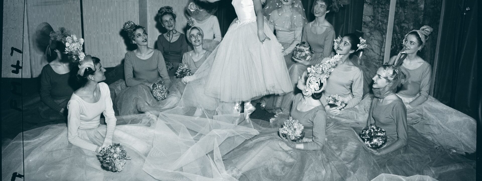21 Essential Wedding Etiquette Tips for the Couple Getting Married