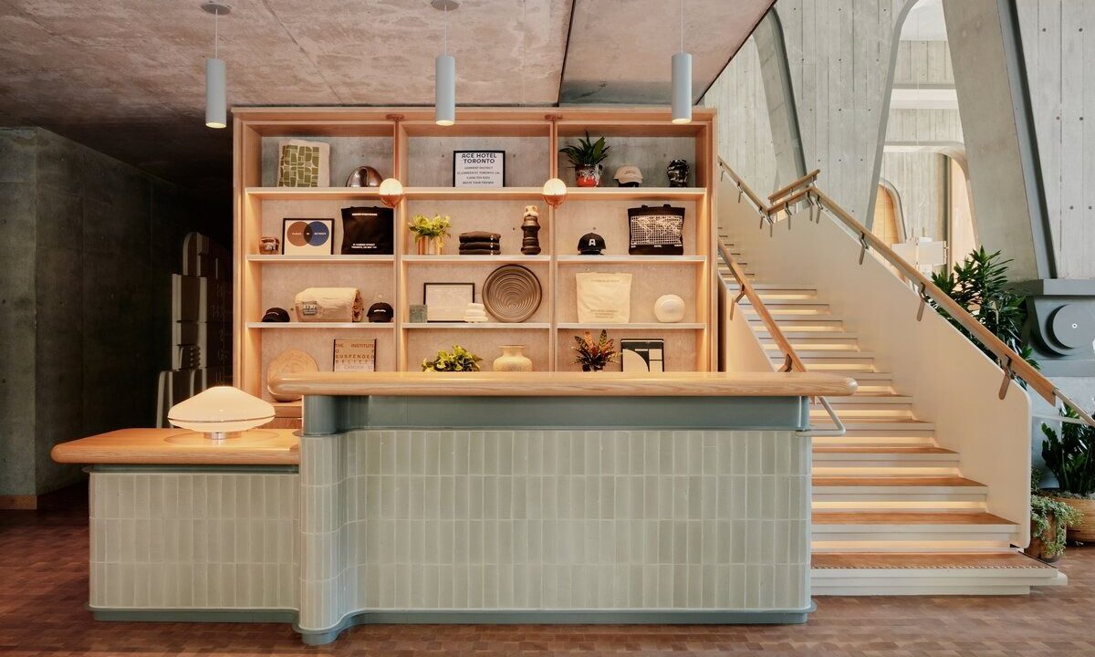 Discover Toronto's Top 12 Hotels for a Stylish Urban Getaway