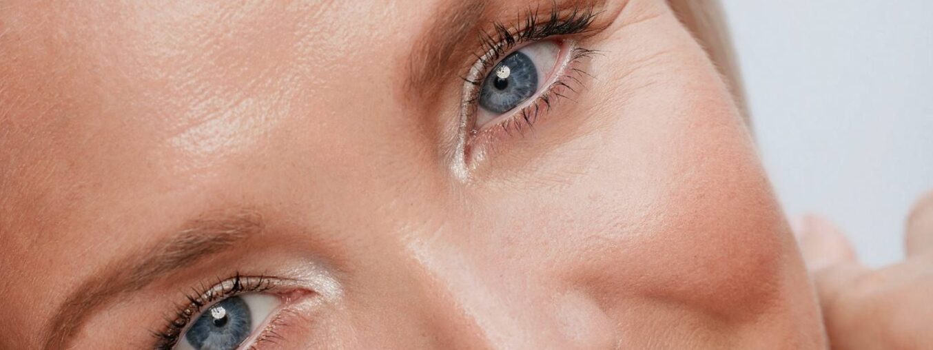 Top 13 Eyelash Curlers of 2025 for Lifted, Fuller Lashes