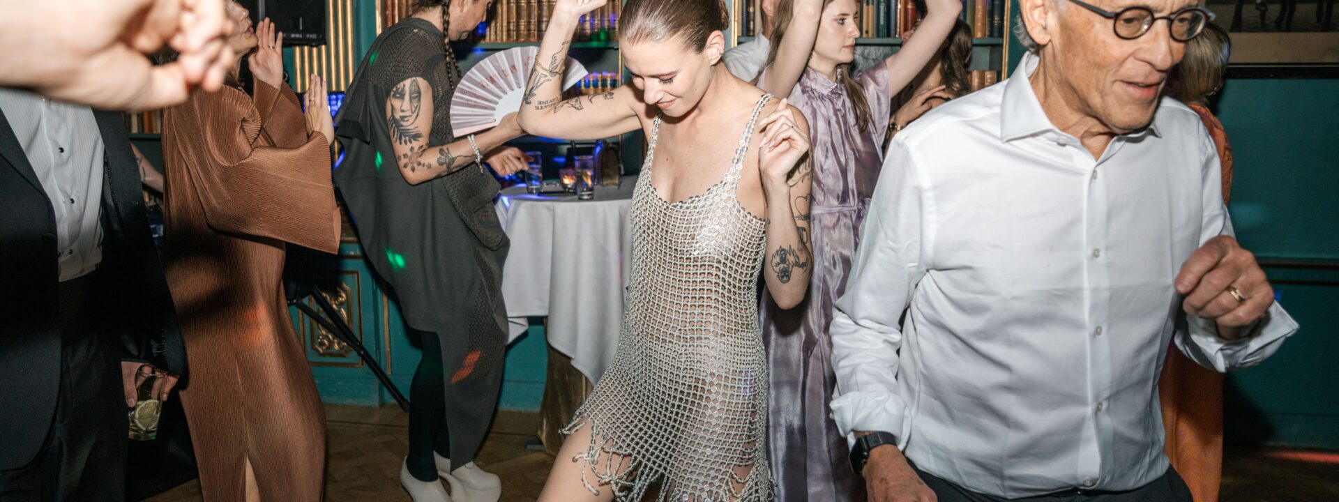 Planning the Perfect Wedding After-Party: A Guide to Etiquette and Ideas