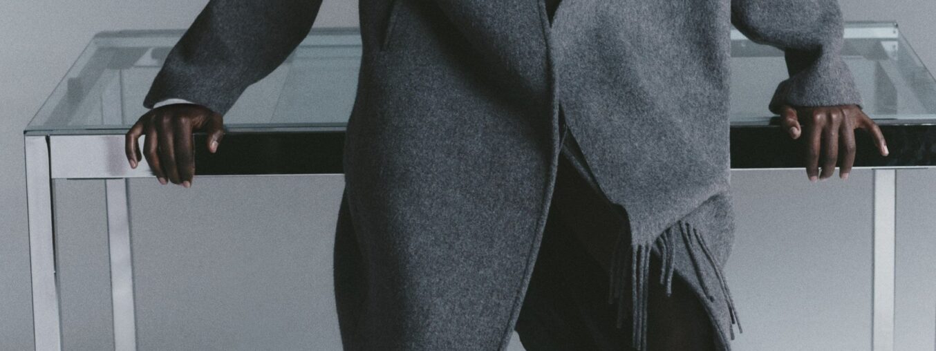 Get ready for H&M's Black Friday sale! Enjoy discounts of up to 30% on stylish selections, from cozy outerwear to chic party outfits, all handpicked by fashion experts.