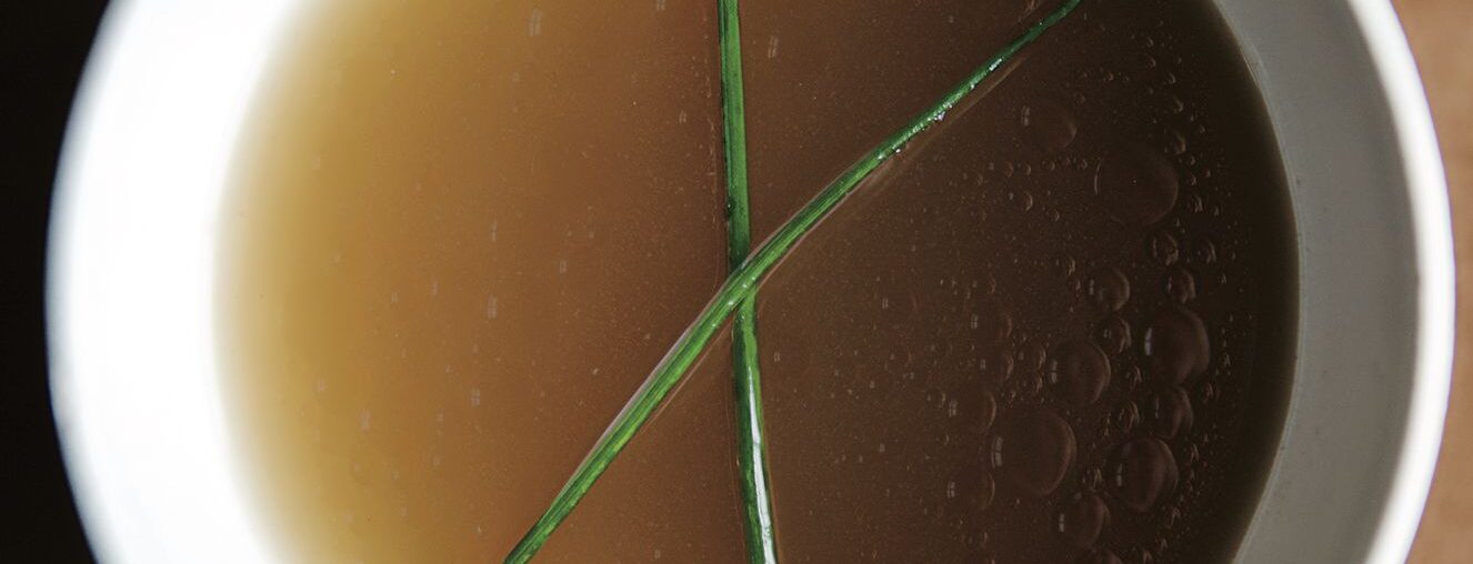 Try This Detox Broth for an End-of-Year Reset