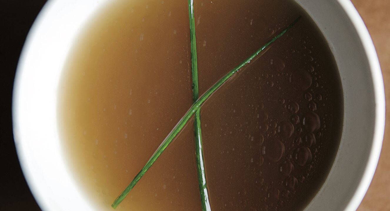 Try This Detox Broth for an End-of-Year Reset