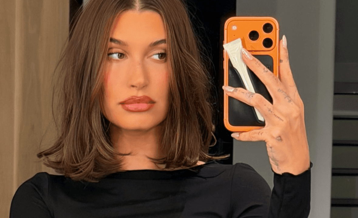 Hailey Bieber rings in the new year with a fresh hairstyle.