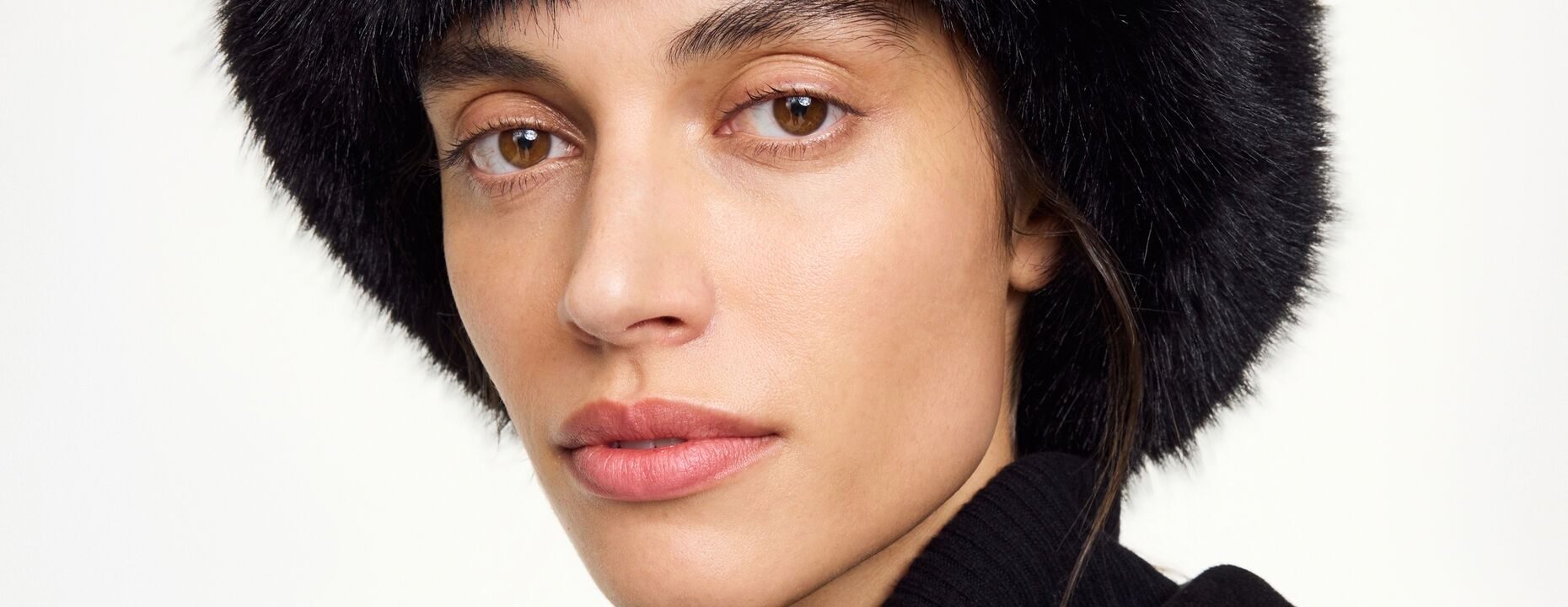 Top 32 Winter Hats for the Season: From Cozy Beanies to Chic Berets