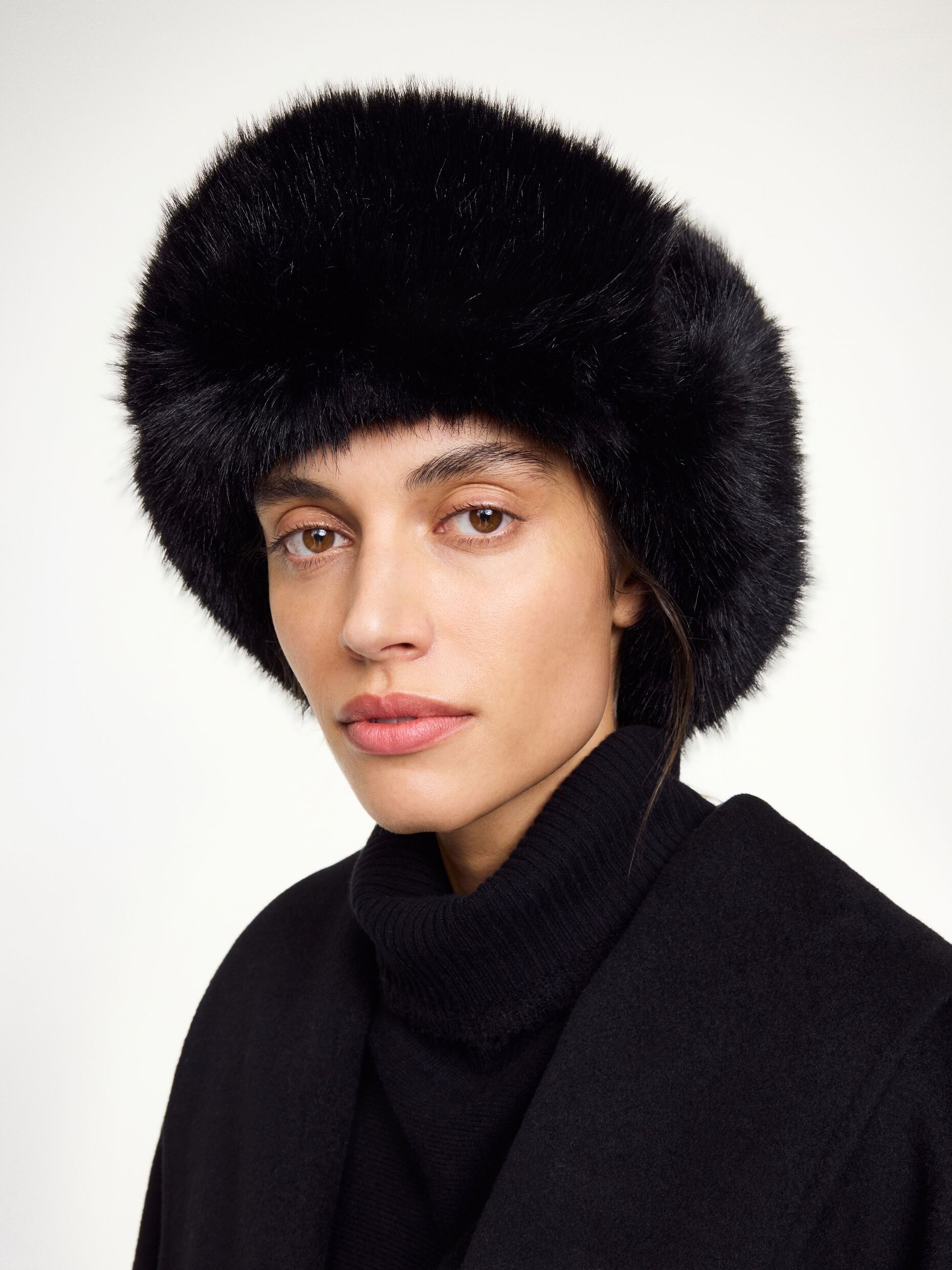 winter20hats20holding