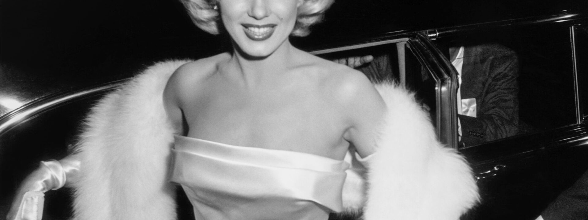 Does Old Hollywood Style Still Matter in 2026? Top Stylists Say Yes