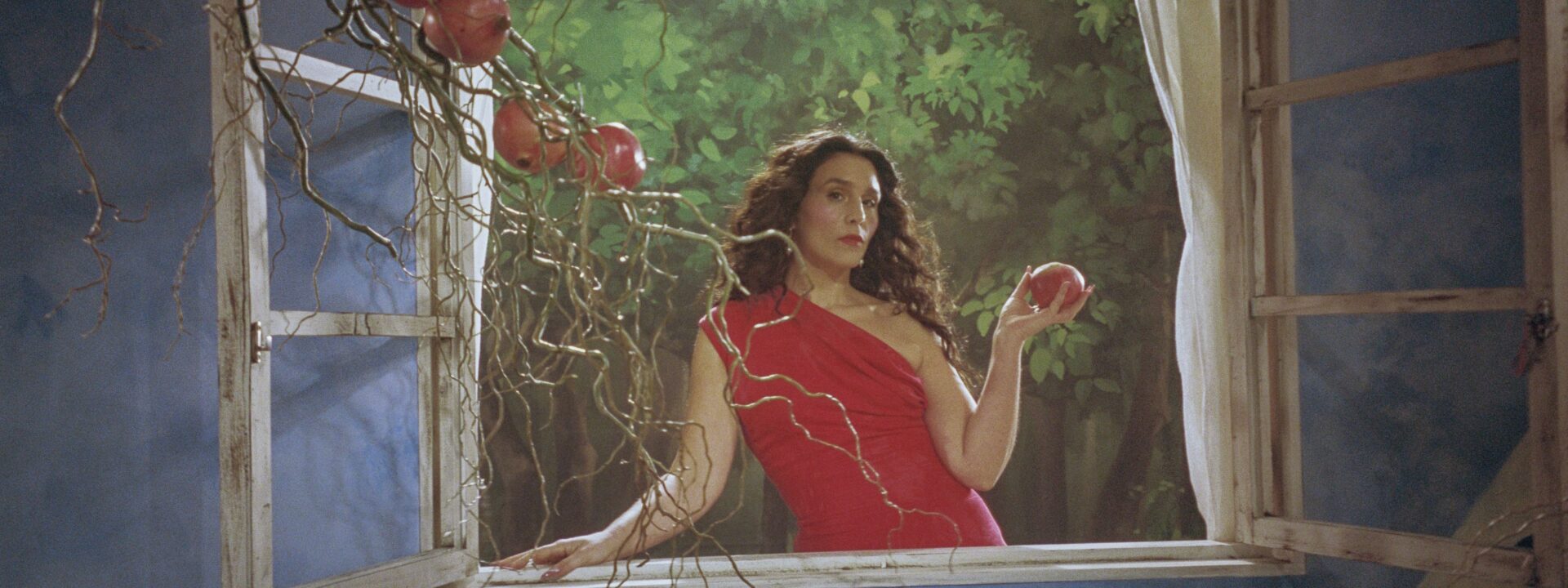 Jessie Ware Talks About the Roman Goddess Vibe in Her New Music Video and Her "Confident, Celestial" Forthcoming Album