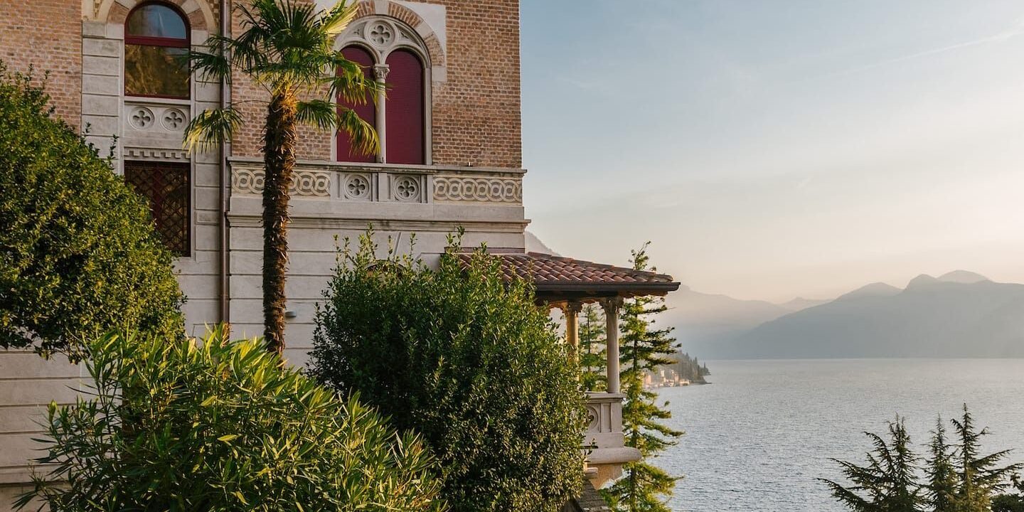 8 Lake Como Airbnbs for a Perfect Lakeside Getaway