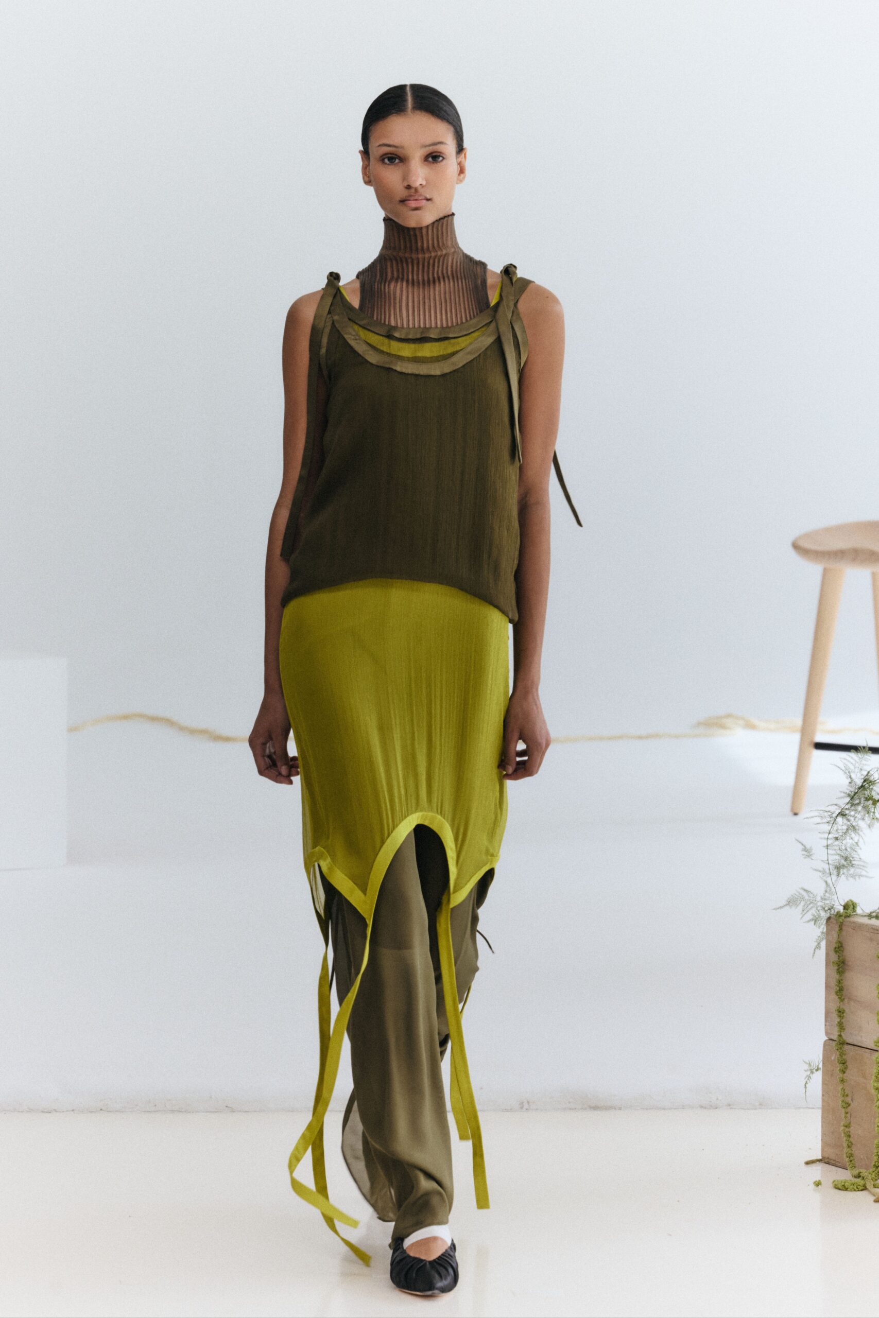 LOOK_1_AISLING_CAMPS_FW26_68A2739