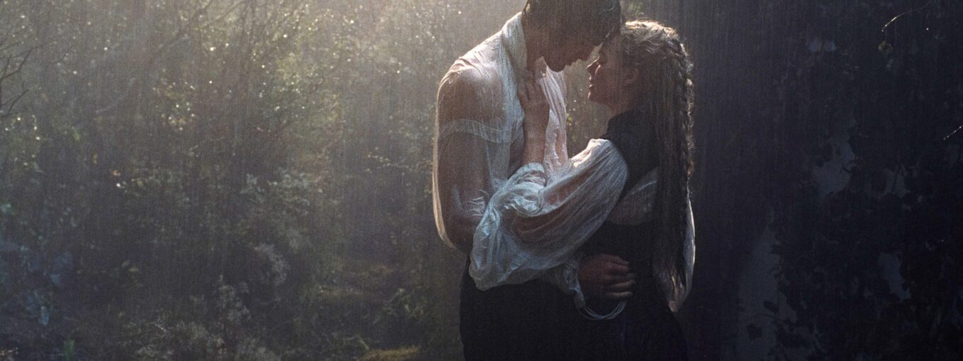 A Guide to Romantic Hair for Spring 2026