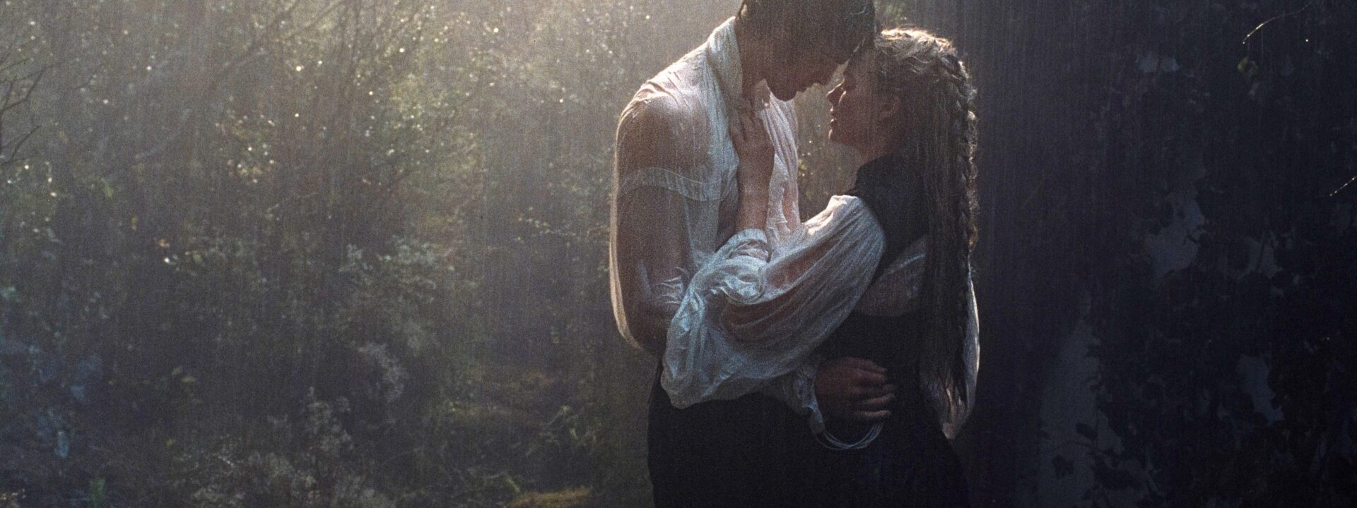 A Guide to Romantic Hair for Spring 2026