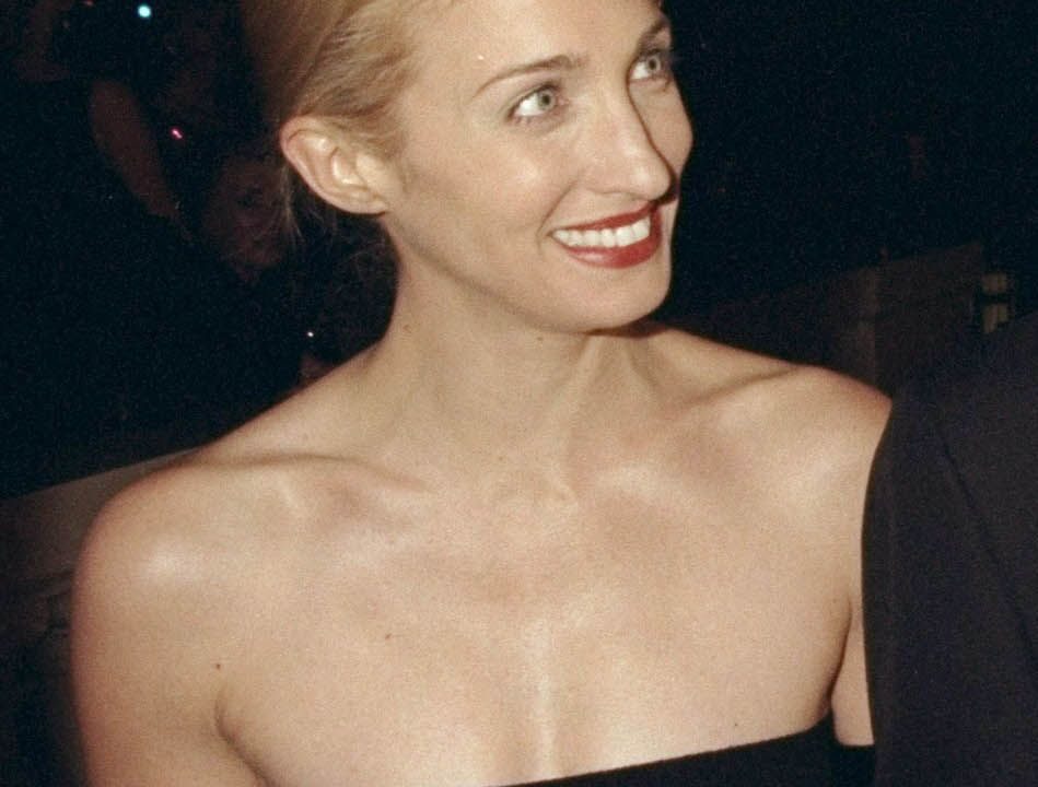 The day before her wedding, Carolyn Bessette-Kennedy thought about making a dramatic change to her look.