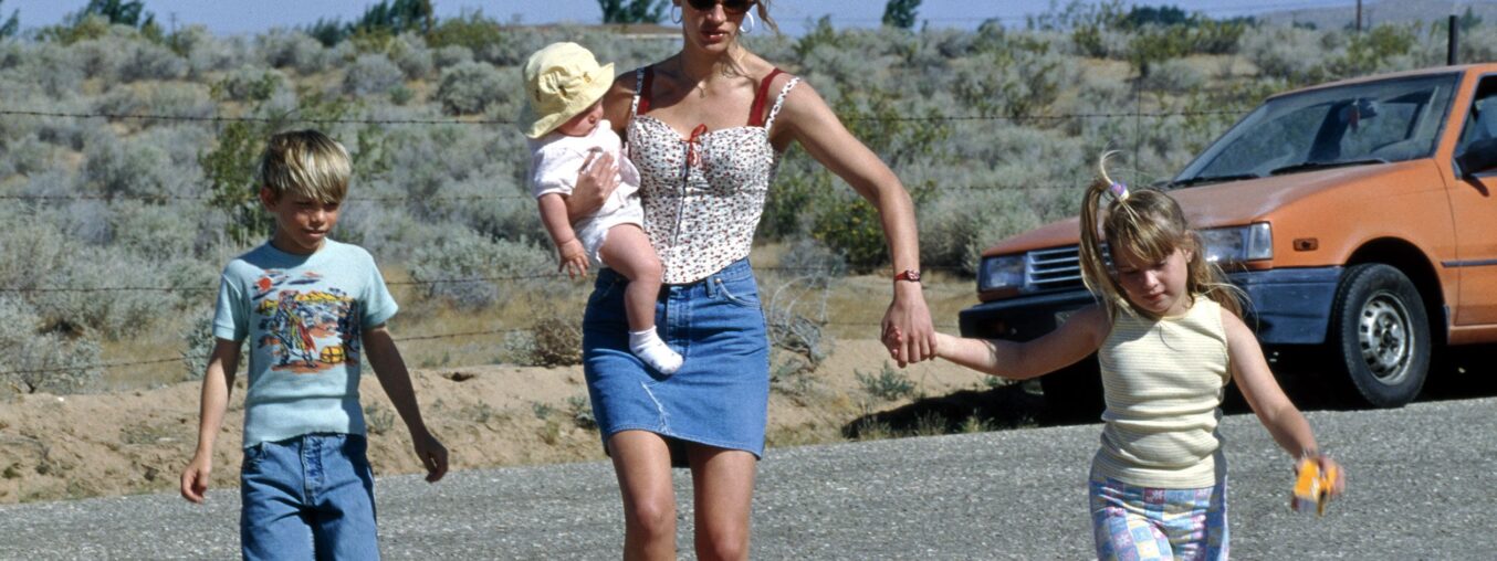 Here are 90 thoughts I had while rewatching *Erin Brockovich*.

1. Okay, starting with the job interview. This is the most awkward, hostile interview ever.
2. "