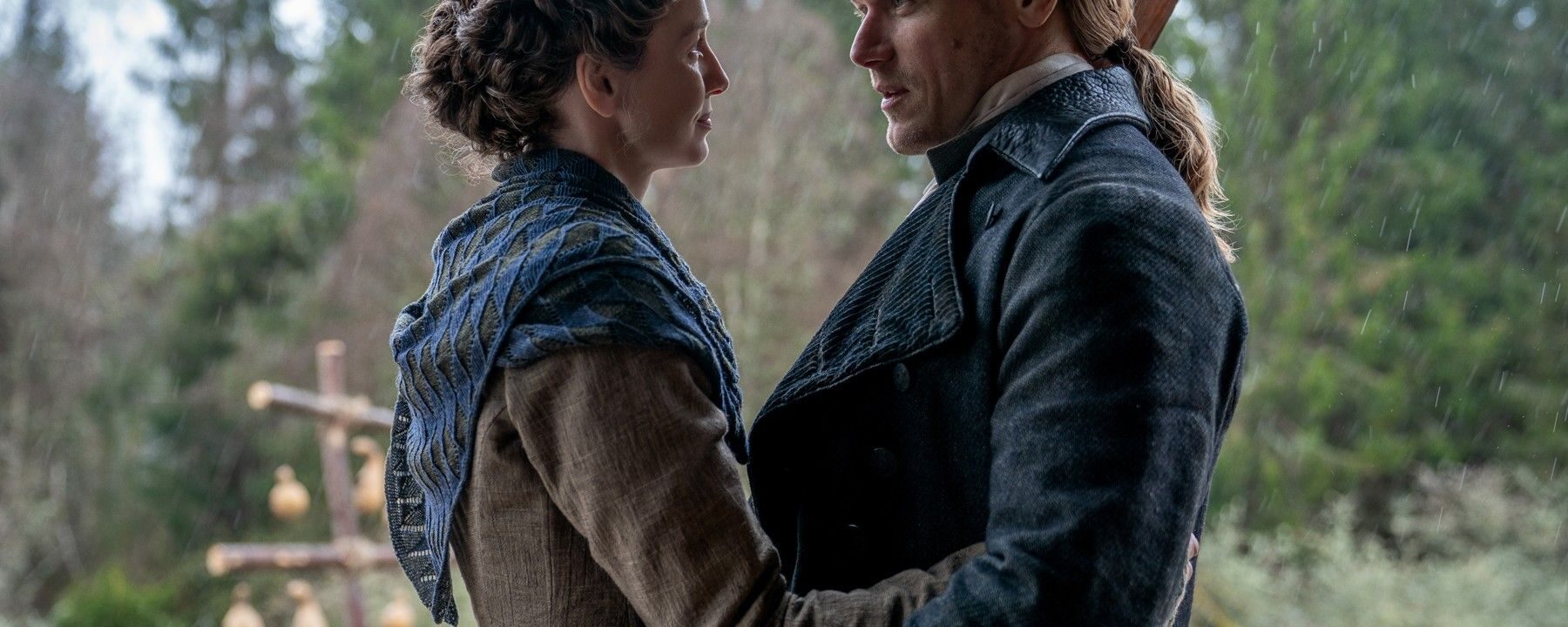 "Outlander" stars Caitríona Balfe and Sam Heughan discuss her first time directing and their ideas for a series finale viewing party.