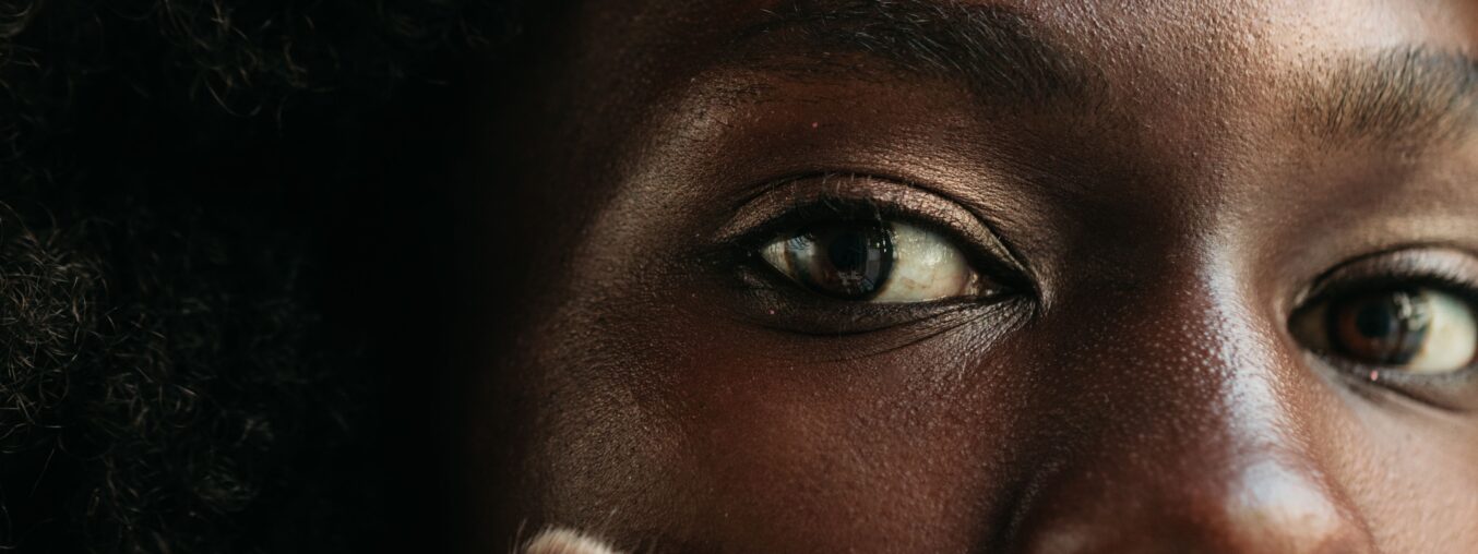 Your Guide to the Top Travel Makeup Brush Sets