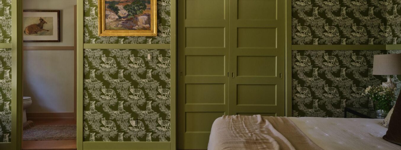 Top Wallpaper Retailers Recommended by Interior Designers