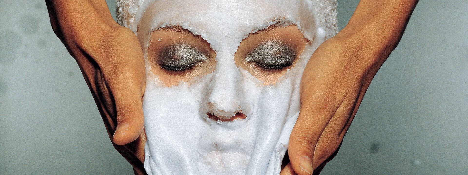 Why is everyone putting zinc oxide on their face before bed?