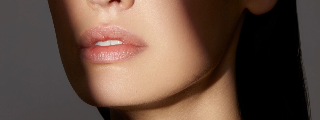 The Lancôme Absolue Longevity MD Collection is designed to support your skin at every stage of life.