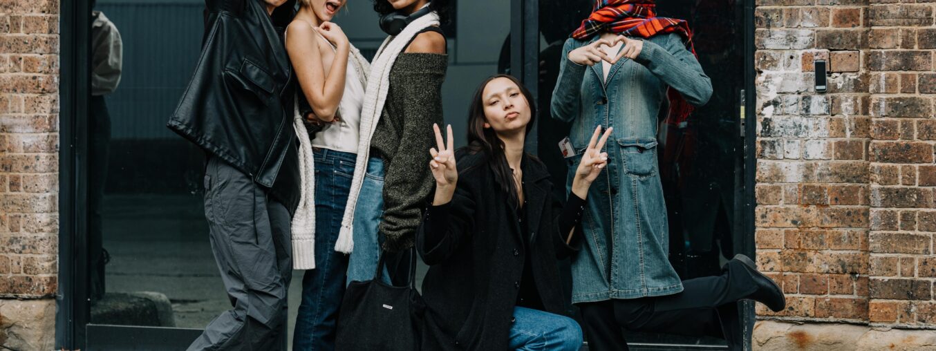 G'Day Mates! Let's take a look back at some of our favorite street style looks from Sydney Fashion Week.