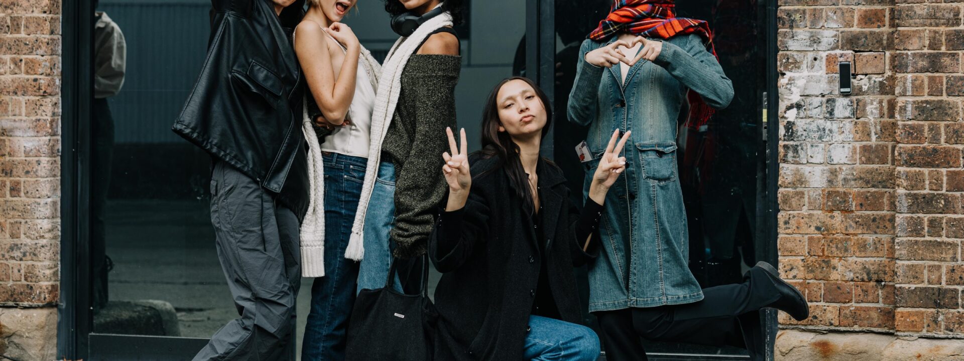 G'Day Mates! Let's take a look back at some of our favorite street style looks from Sydney Fashion Week.