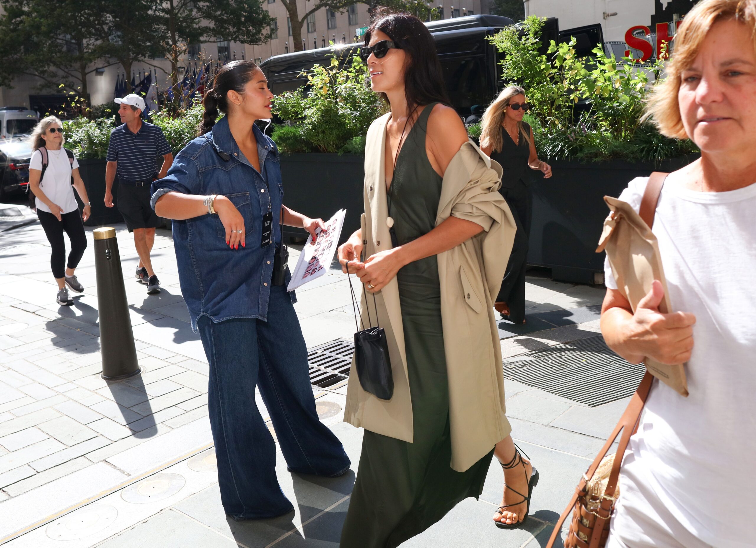 NYFW_SS26_streetstyle_day6_philoh_024