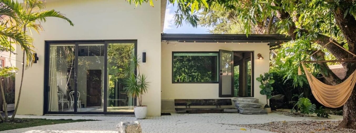 Here are the 15 best Airbnbs in Miami, from South Beach to Coconut Grove.